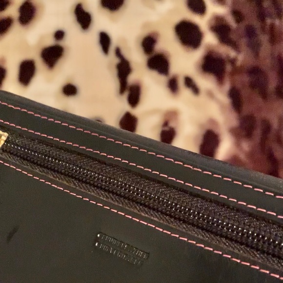 Black leather pink stitching Club Rochelier Wallet - Picture 4 of 4
